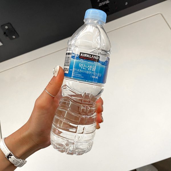 船上提供的瓶裝水
